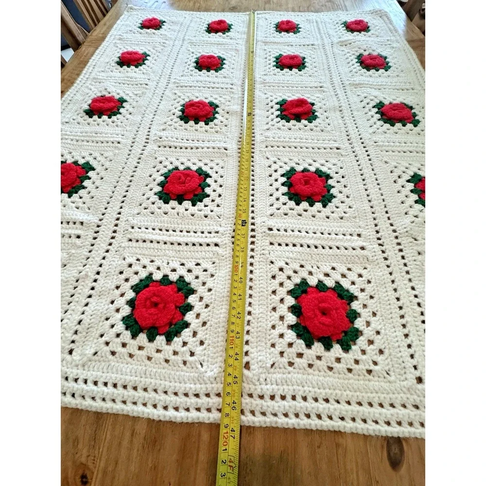 Red Rose 3D Flower Knitted Handmade Granny Square Blanket 38X46